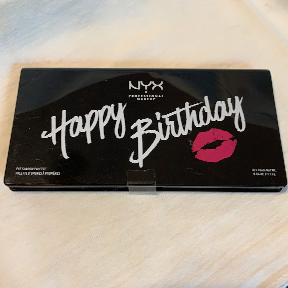 NYX Happy Birthday Eye Shadow Pslette